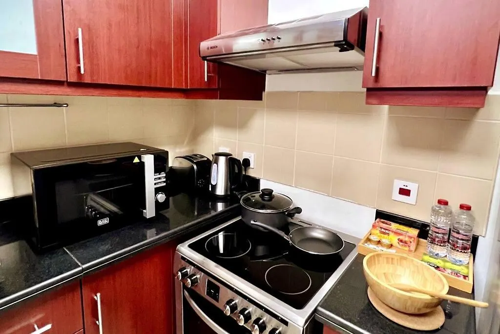 Apartment By The Beach In Bahar, Jbr ドバイ アラブ首長国連邦